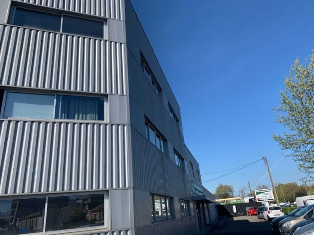 Au coeur du parc d'activité du Grand Port de Bègl