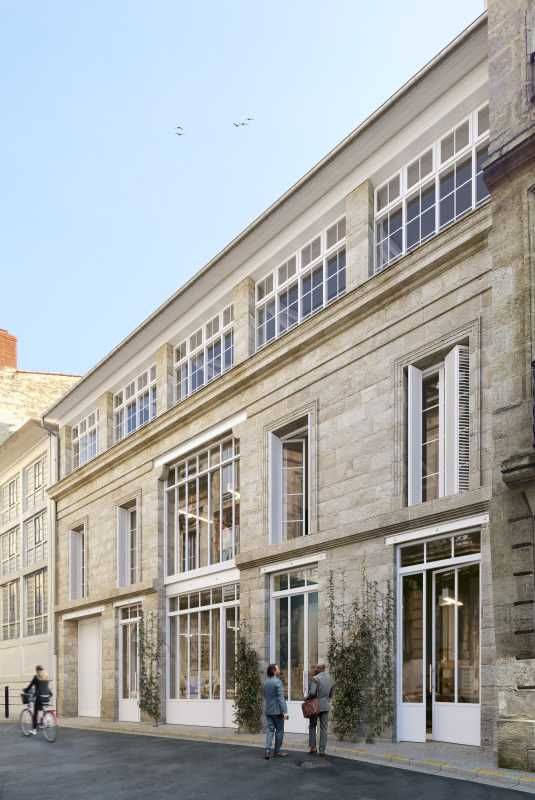 En hyper-centre de Bordeaux, à proximité de la pl