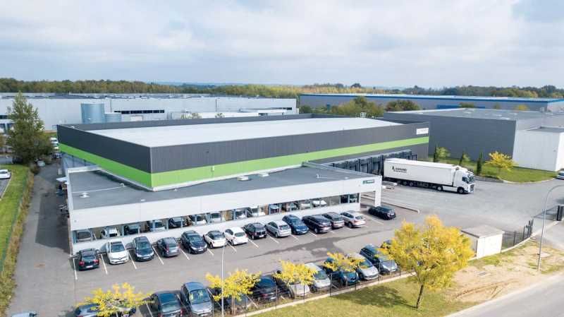 EN EXCLUSIVITÉ, Sur un site clos et sécurisé, dan