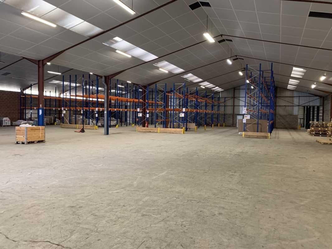 FAIR-RE vous propose à la location un entrepôt lo