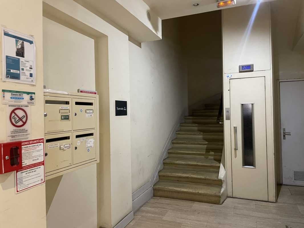 FAIR-RE vous propose un plateau de bureaux à loue