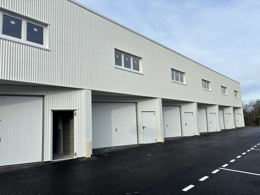 À VILLENAVE D'ORNON, au coeur d'une petite zone A