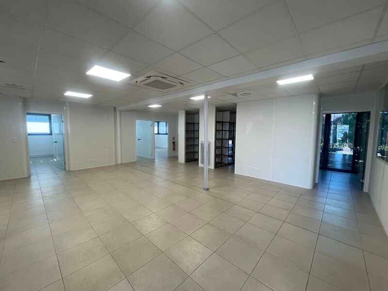 Au sein du technoparc de Bruges, dans un immeuble