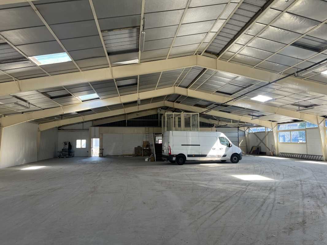 À BORDEAUX LAC, FAIR-RE vous propose à bâtiment i