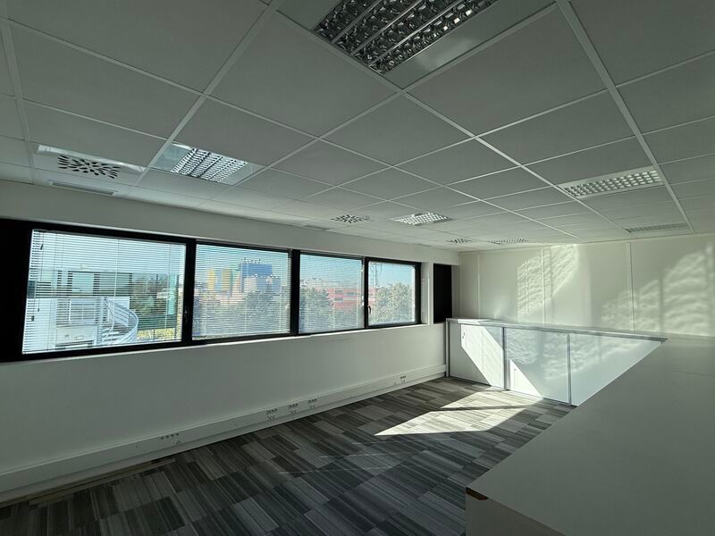 Situé à Artigues, sur le Parc Aquilae, FAIR-RE vo