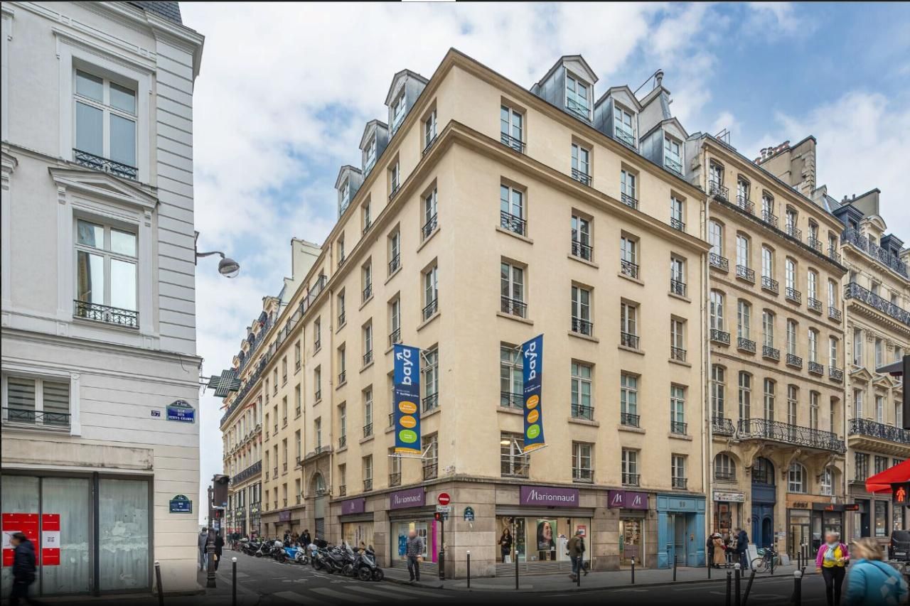 1570.5 m² pour ce bureaux en location à Paris