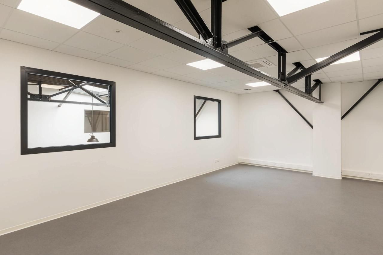 1742 m² pour ce activité en location à Villeurbanne