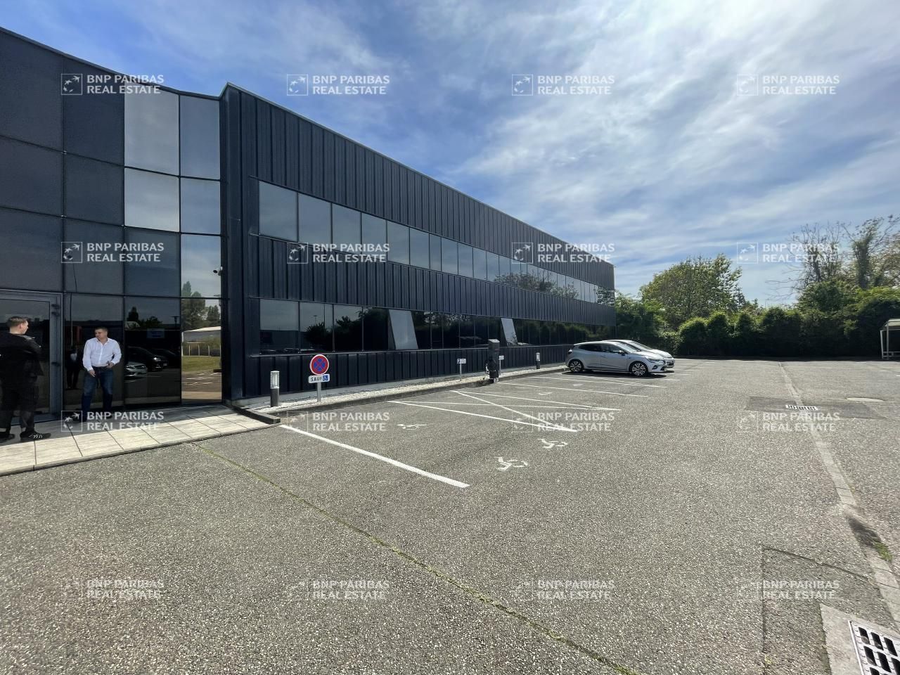 Location Bureaux 900 m² divisibles 67400 Illkirch-graffenstaden