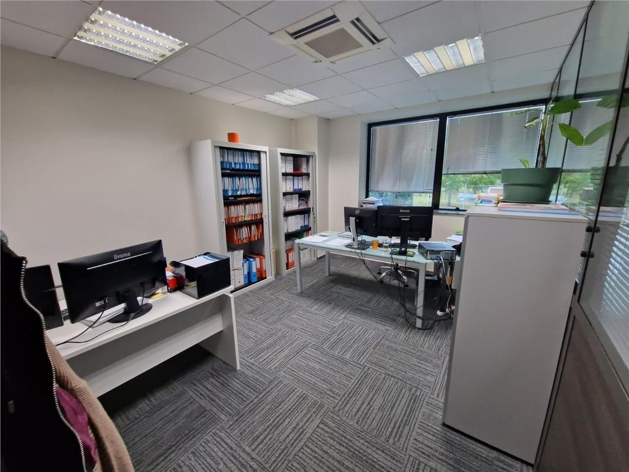 À proximité de l'autoroute A4, CRENO REAL ESTATE 