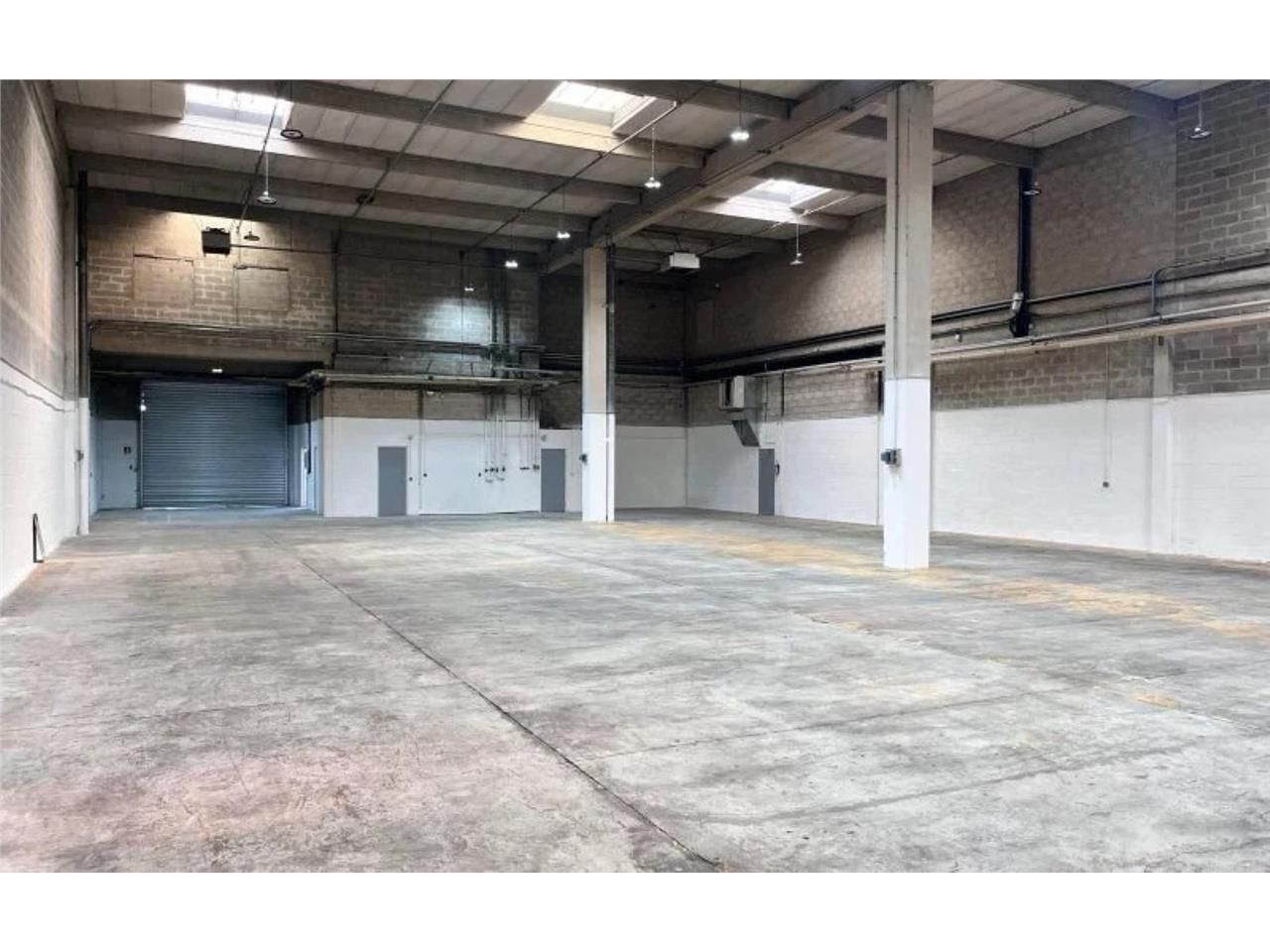 Sarcelles, proche des autoroutes A1 / A3 et de l'