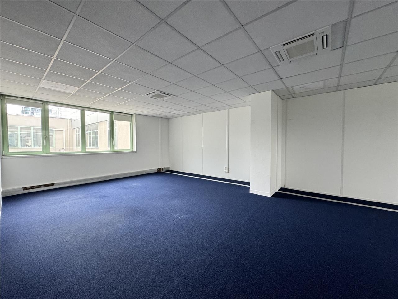 CRENO REAL ESTATE vous propose au sein d'un parc 