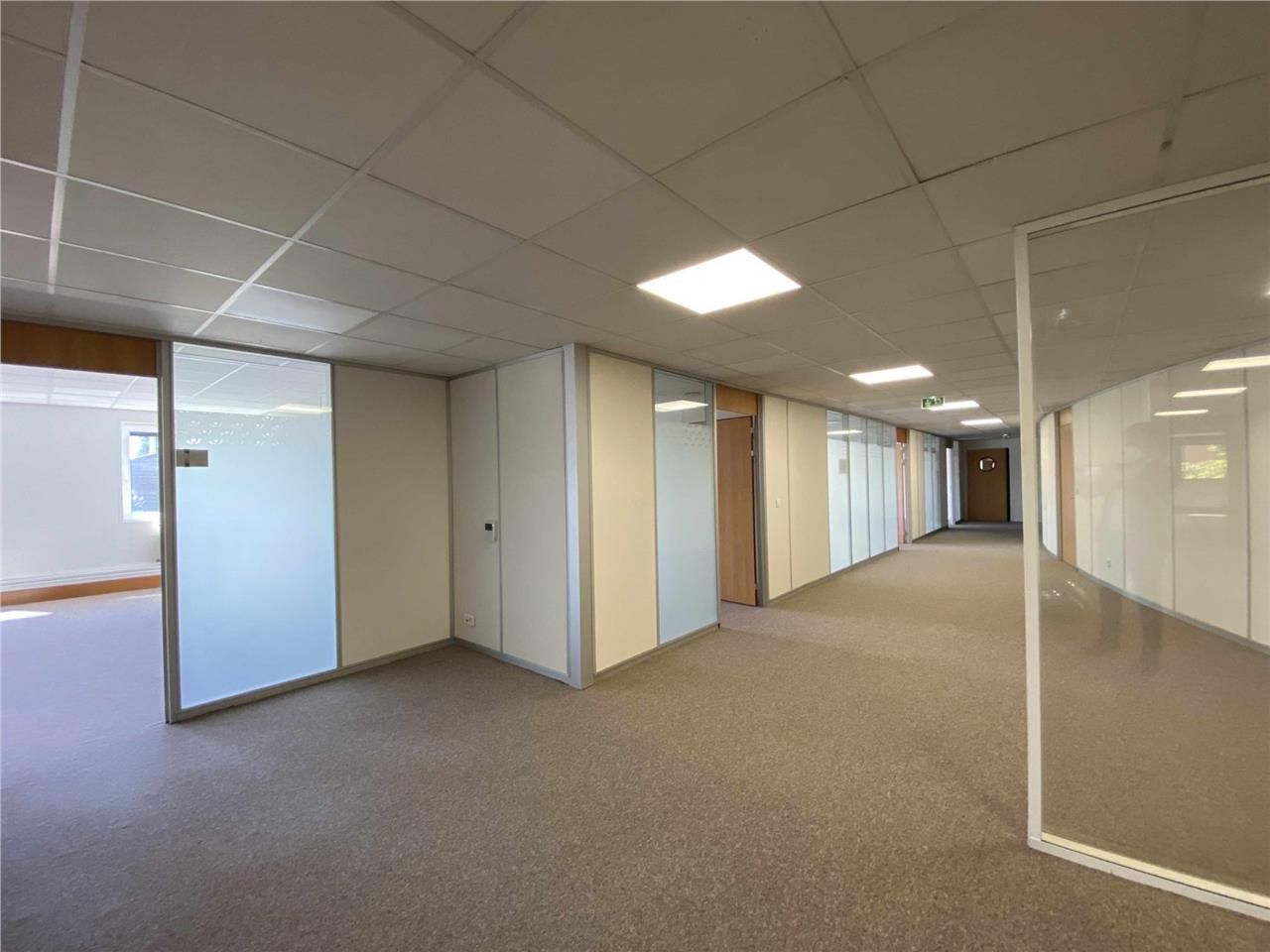 A 400 mètres du Métro Mairie de Montreuil (M9), C