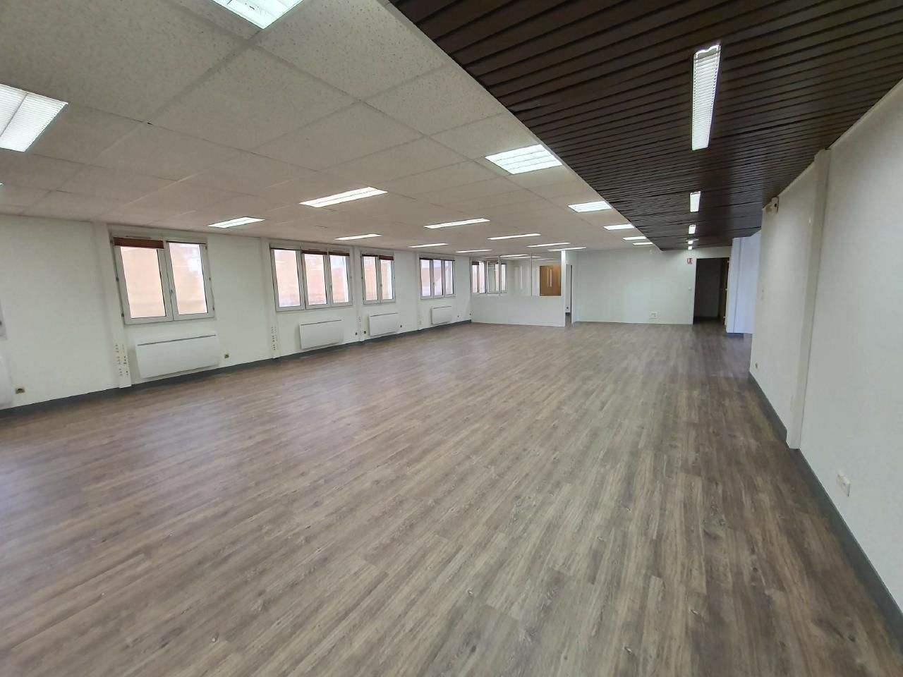 188 m² pour ce bureaux en location à Orleans