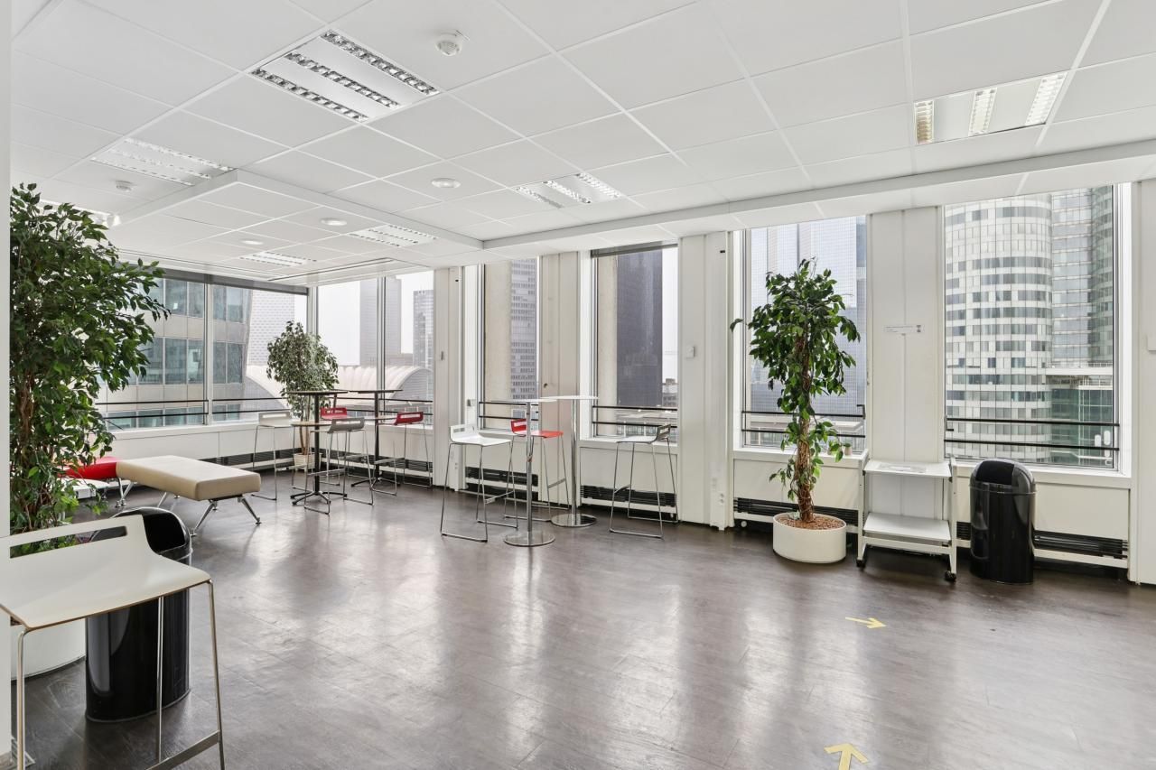 1224 m² pour ce bureaux en location à Puteaux