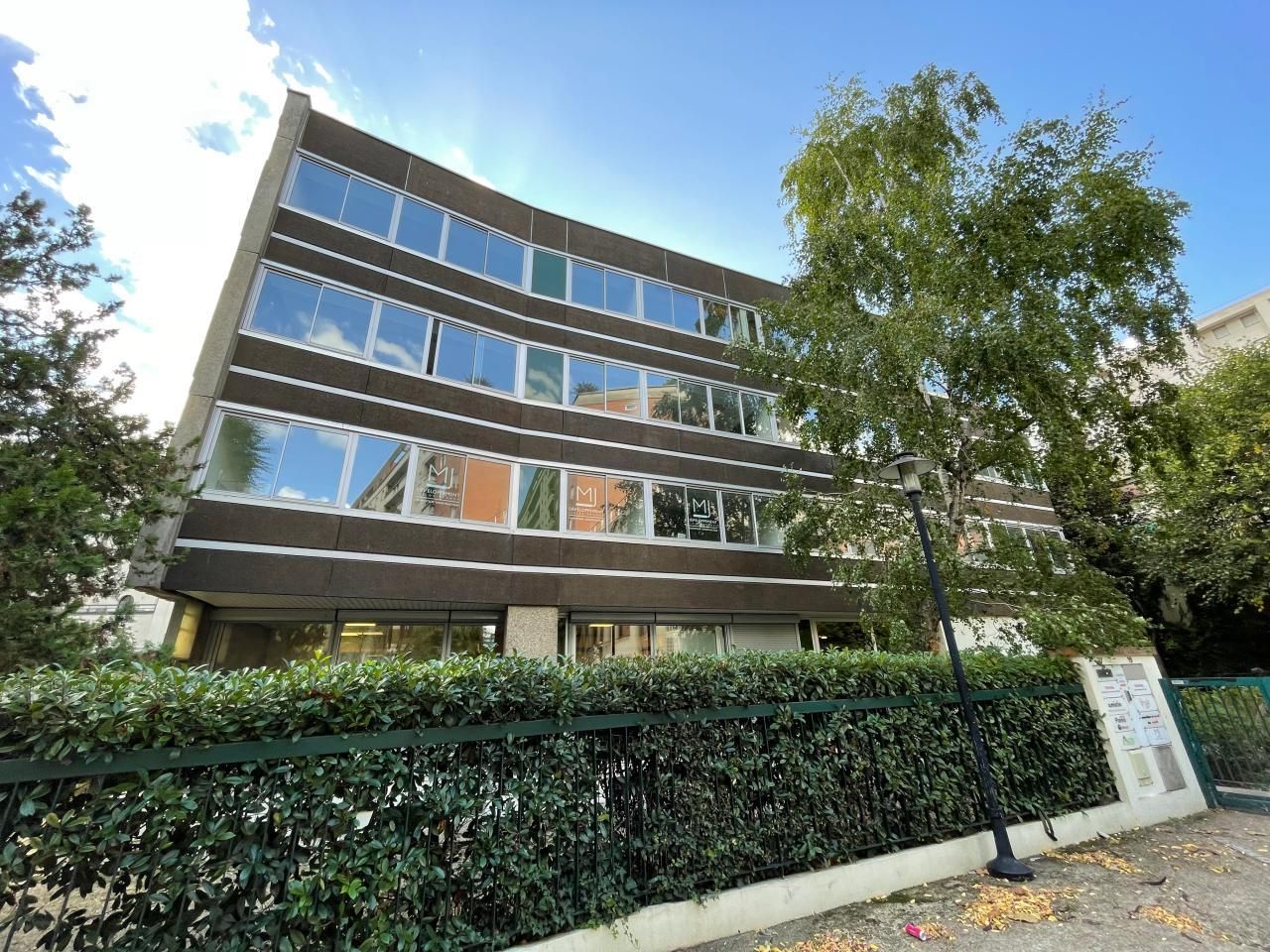 Location Bureaux 141 m² non divisibles 92500 Rueil malmaison