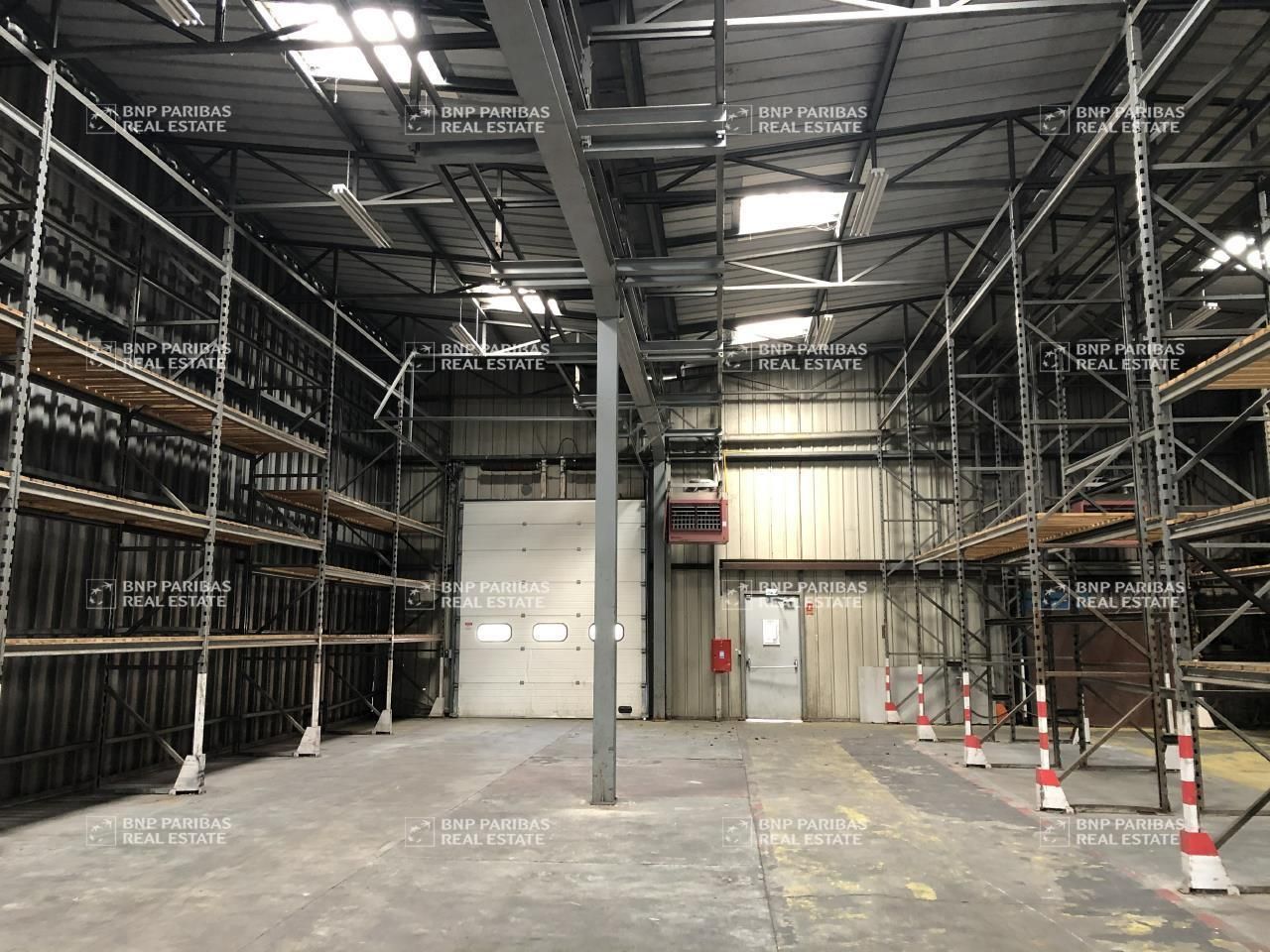 551 m² pour ce activité en location à Coignières