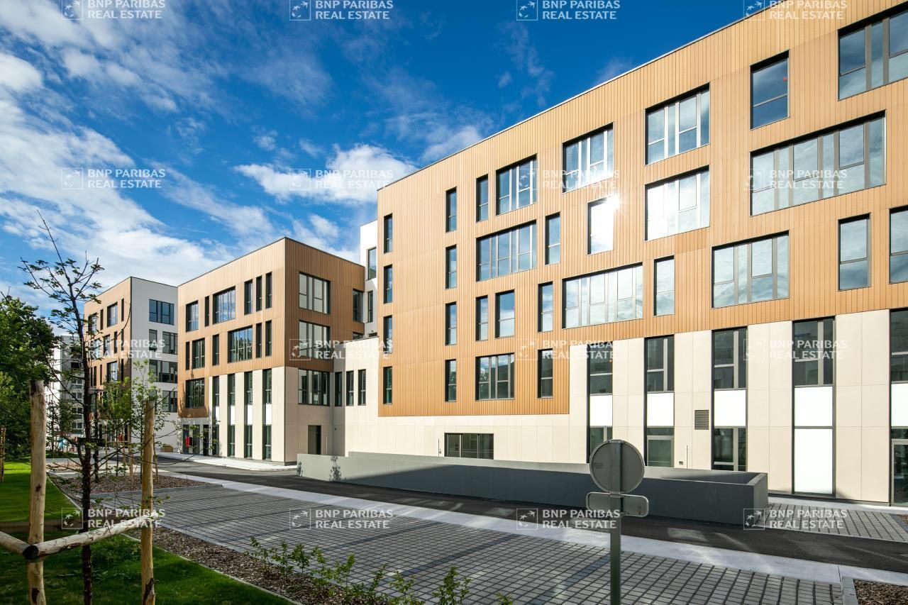 3797.49 m² pour ce bureaux en location à Nantes