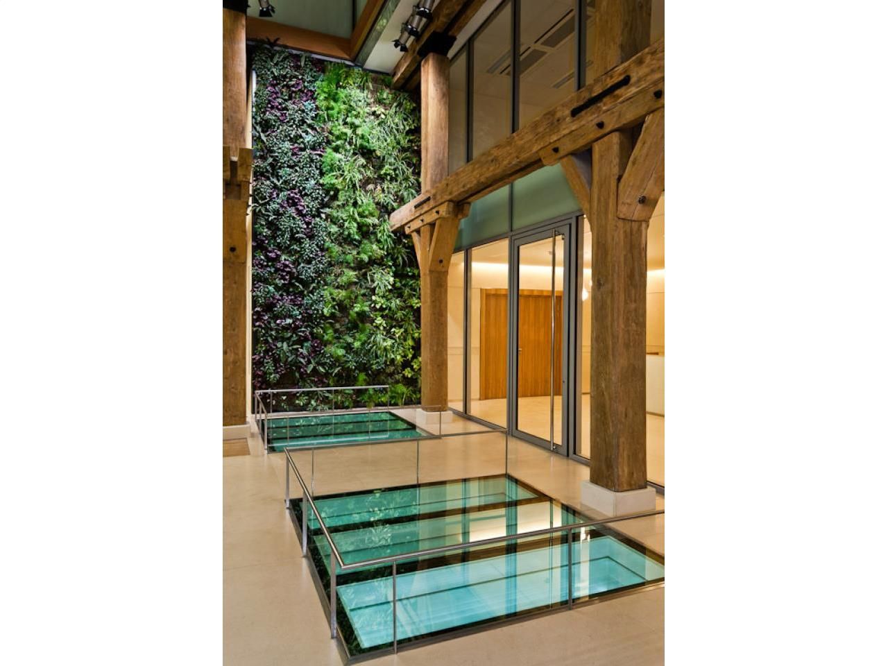 2019 m² pour ce bureaux en location à Paris