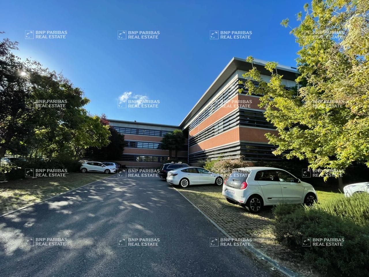 Location Bureaux 145 m² non divisibles 31670 Labège