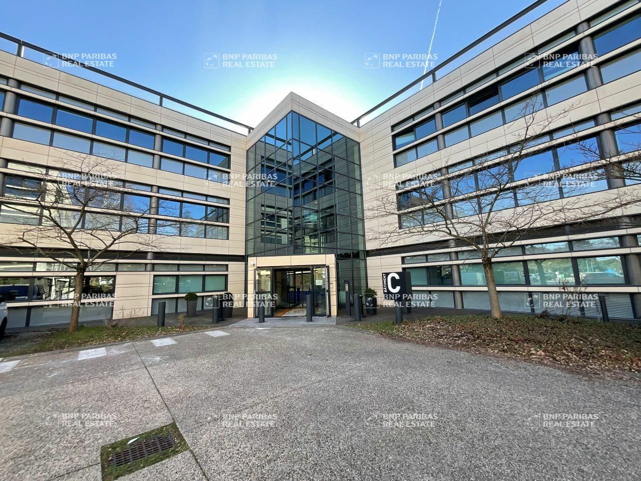Location Bureaux 5648 m² divisibles 69130 Écully