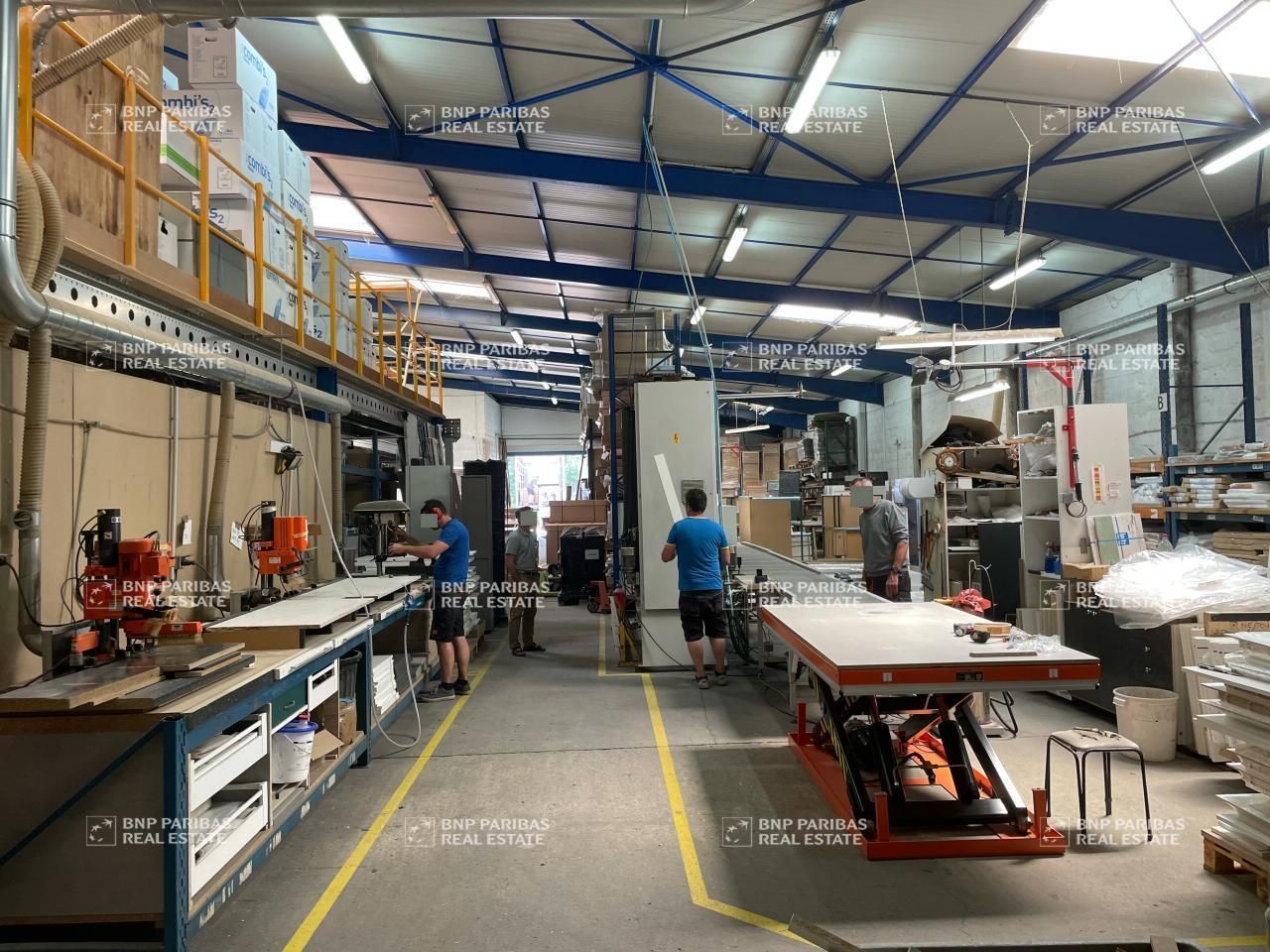 Vente Activité 1703 m² non divisibles 33370 Artigues-près-bordeaux