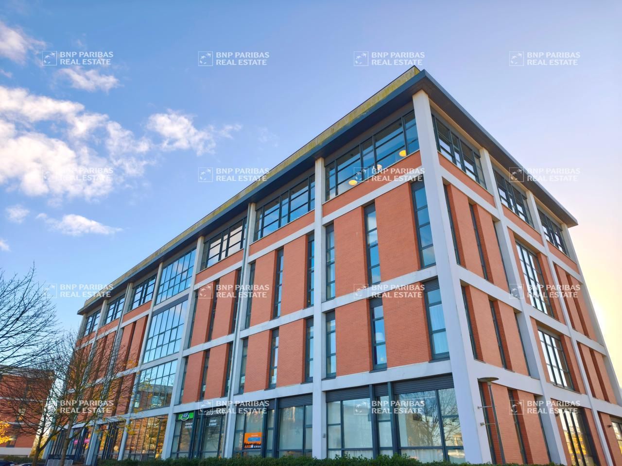 Location Bureaux 298 m² non divisibles 35000 Rennes