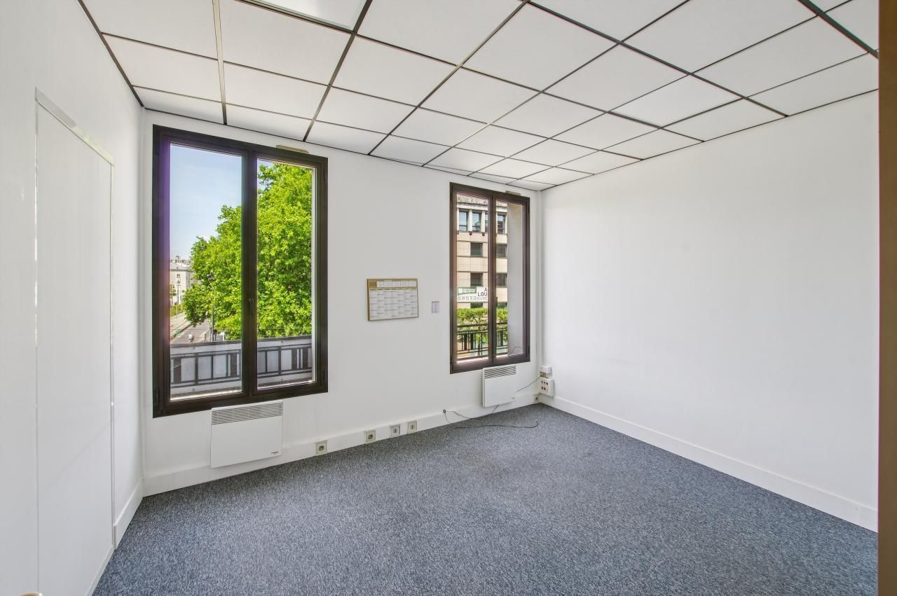 Location Bureaux 266 m² non divisibles 93200 Saint denis