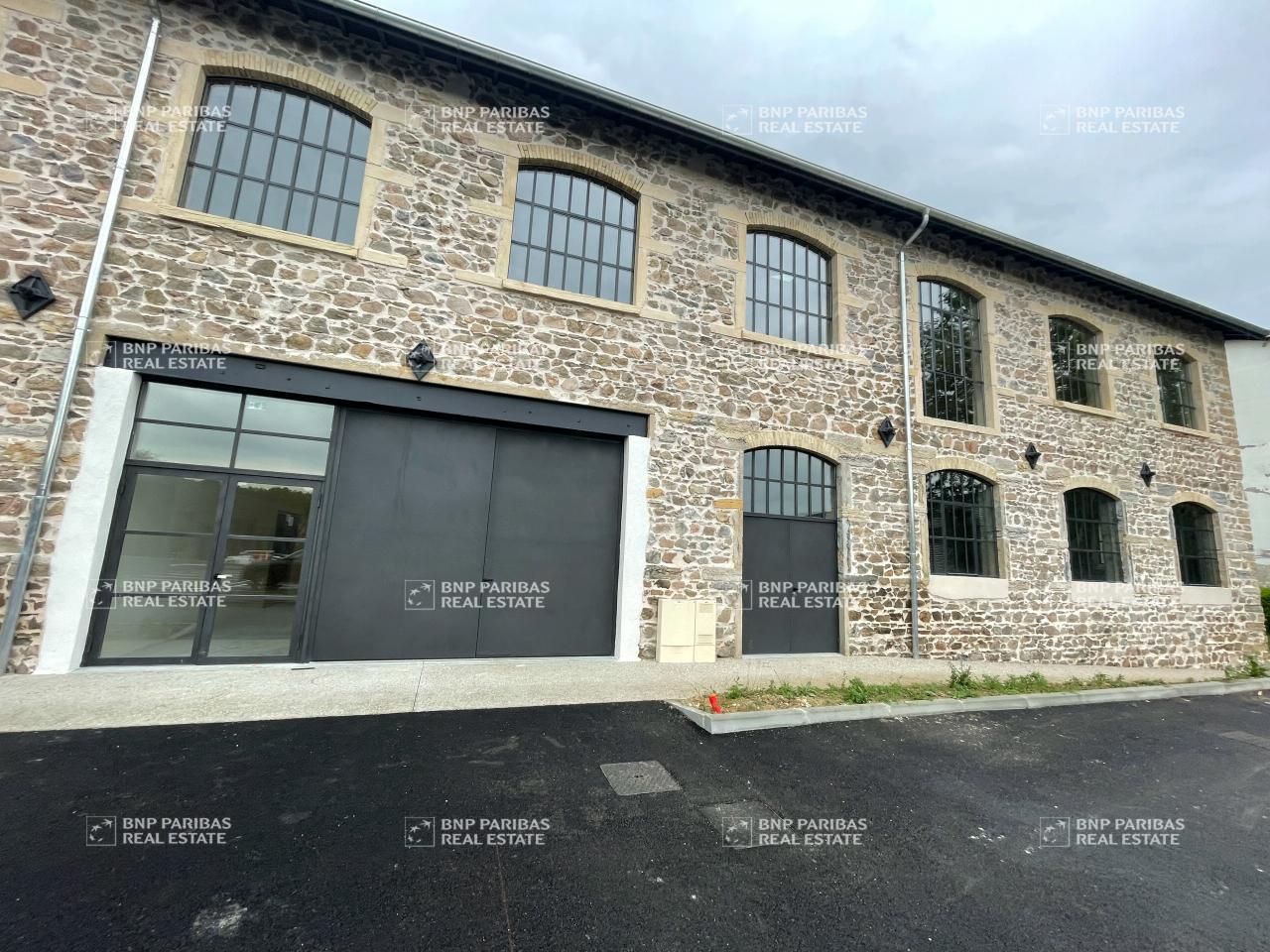 412.43 m² pour ce activité en vente à Chaponost