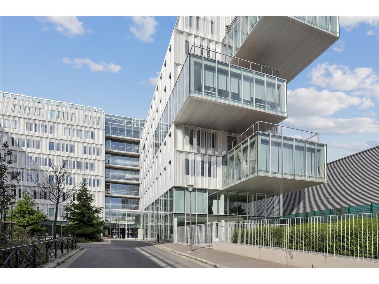 Savills vous propose une surface au sixième étage