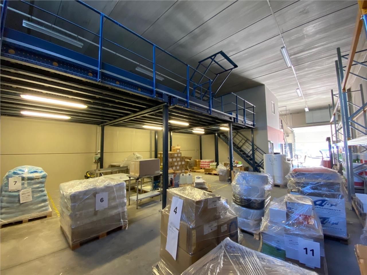 Savills vous propose à la location une cellule d'