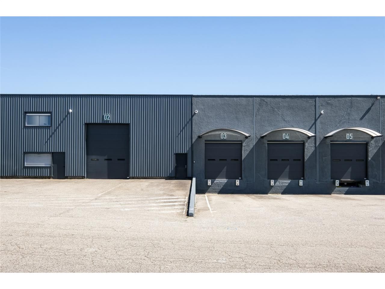 Savills France vous propose à la location des lot