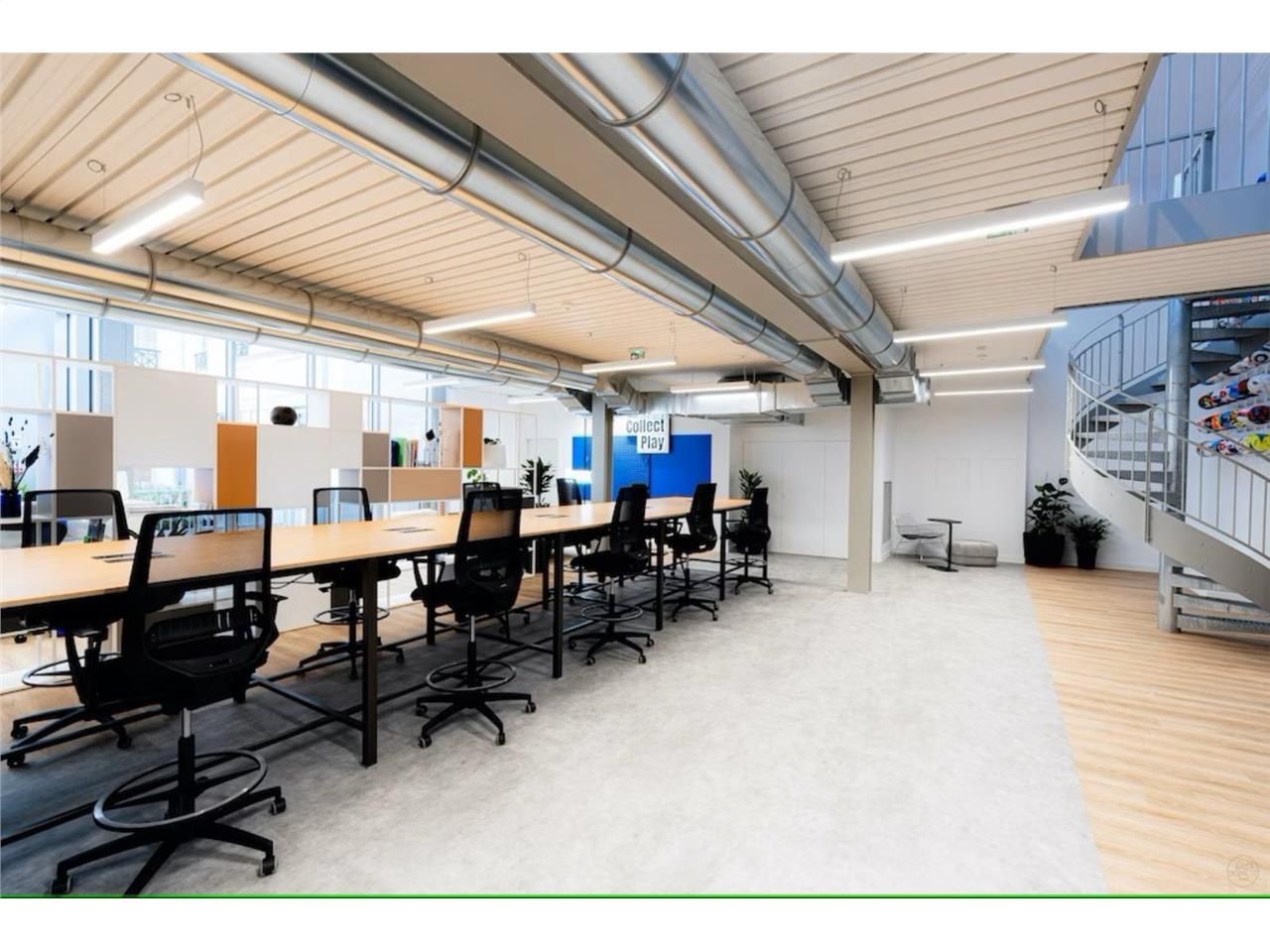 Location d'un espace de travail privatif, meublé,