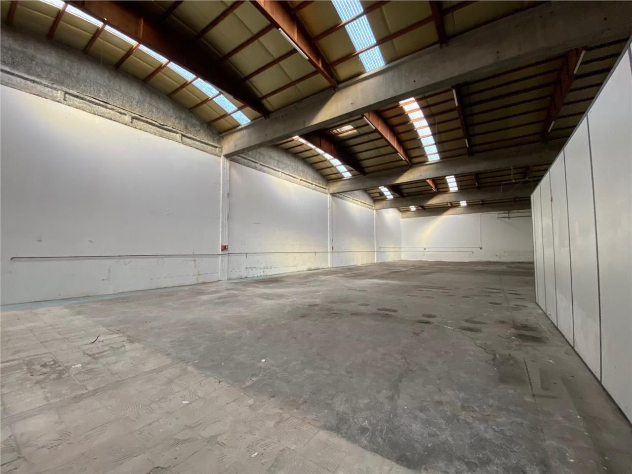 SAVILLS FRANCE vous propose, à louer des surfaces