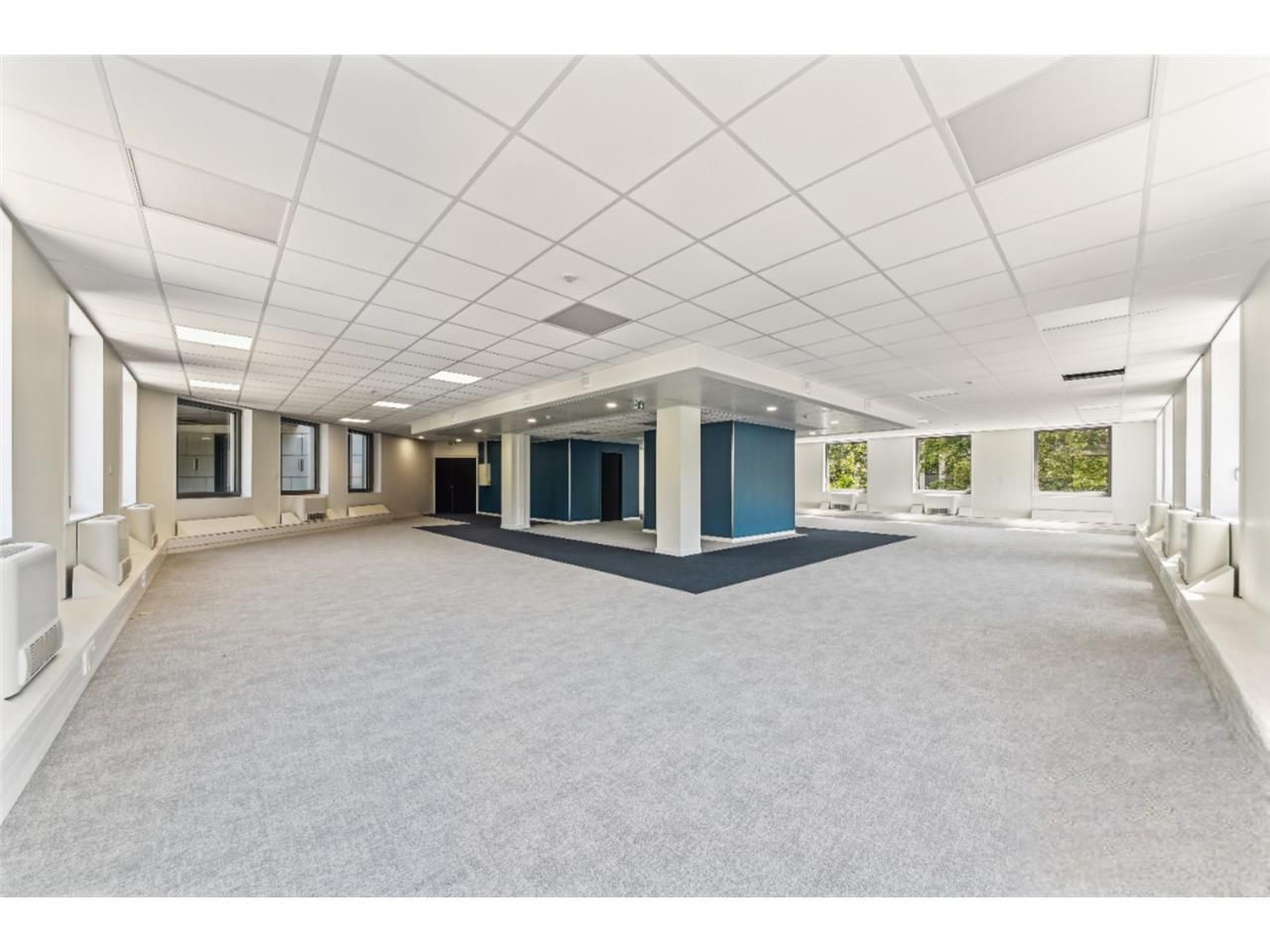 Savills Lyon vous propose, au sein d'un immeuble