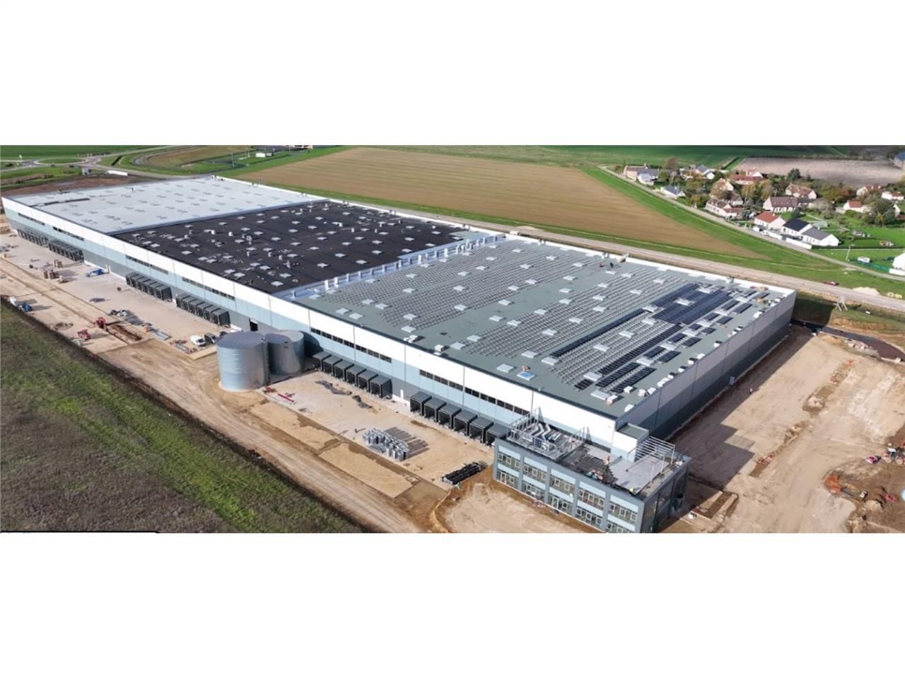 SAVILLS FRANCE vous propose, à louer, un entrepôt