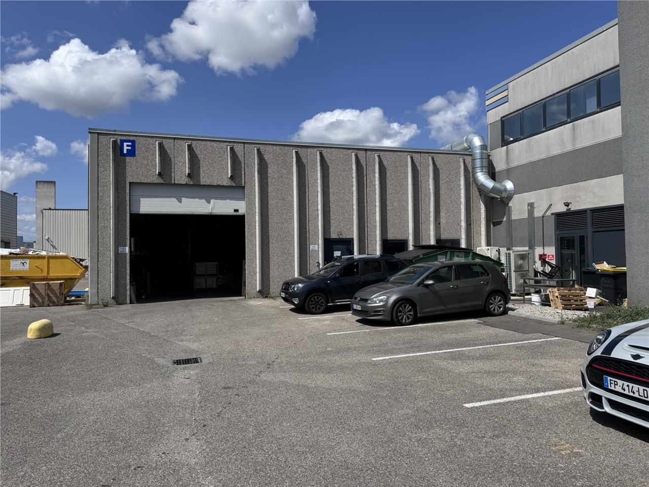 SAVILLS FRANCE vous propose, à louer des surfaces