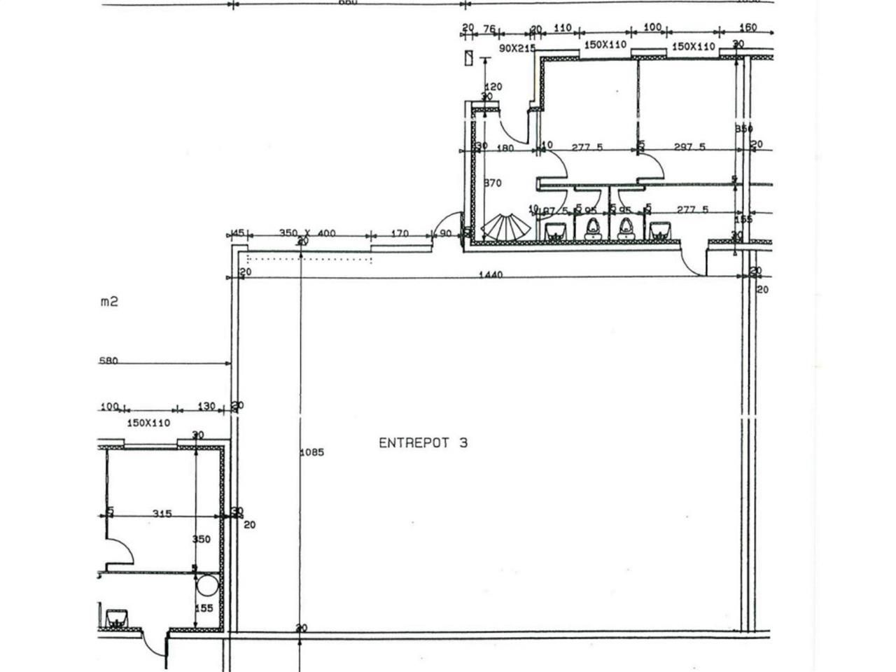 Location entrepots 230 m² non divisibles