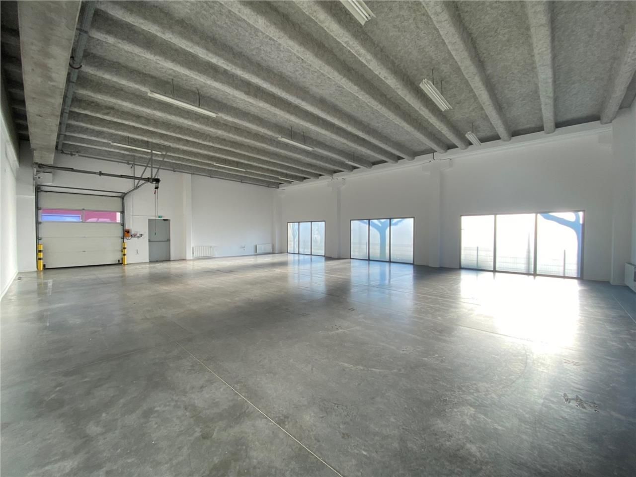 Savills vous propose à la location une cellule d'