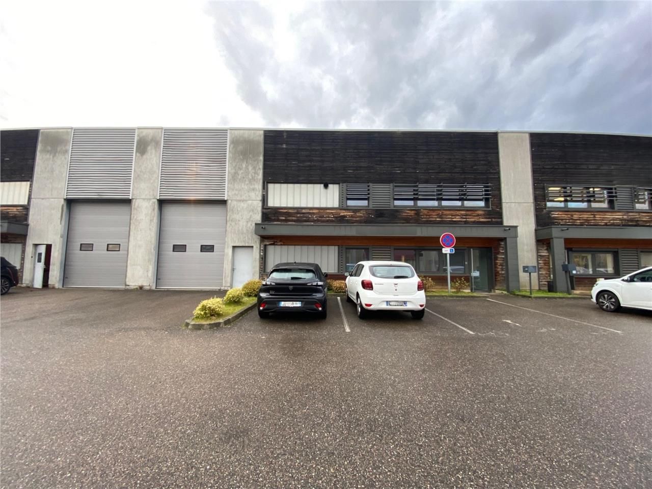 Savills Lyon vous propose un local d'activité à l