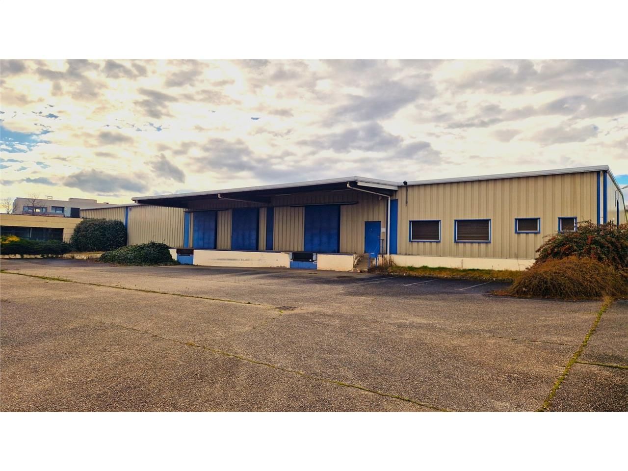 SAVILLS vous propose un bien situé à Saint Quenti