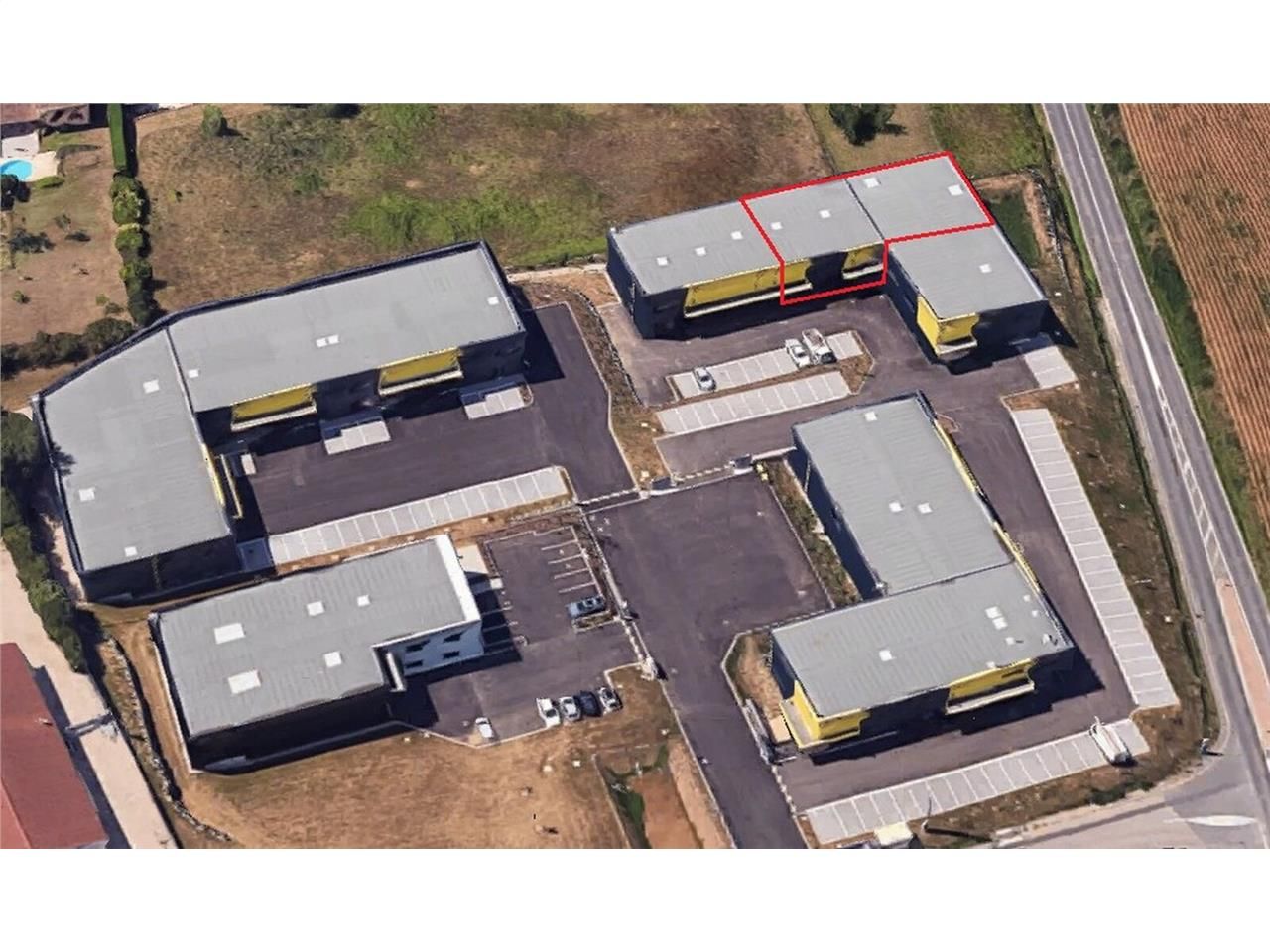 A LOUER OU A VENDRE - FRANS (01480)  Au sein d'un