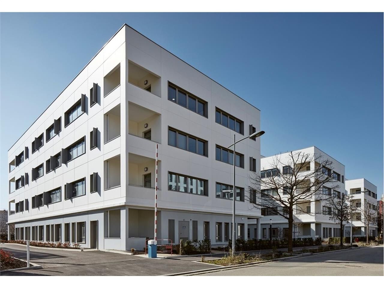 Savills vous propose à la location des bureaux am