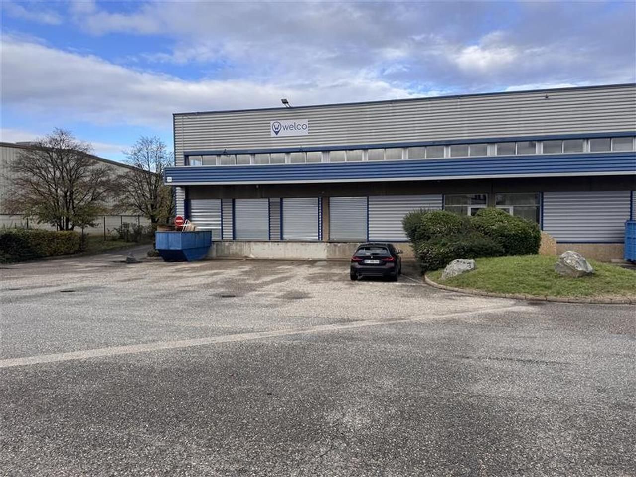 Savills vous propose à la location  un bâtiment d