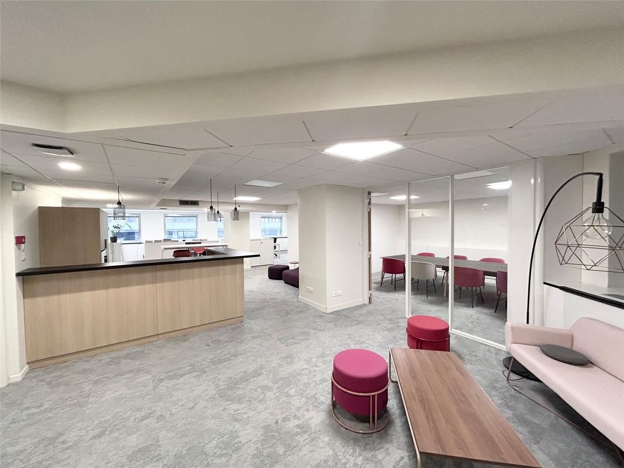 Savills Lyon vous propose une surface de 220 m² d