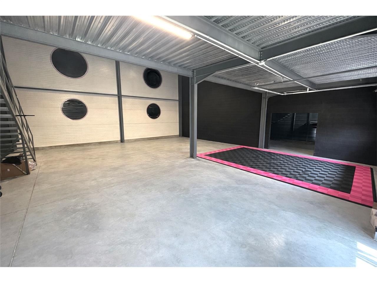 Savills Lyon vous propose à la location deux cell