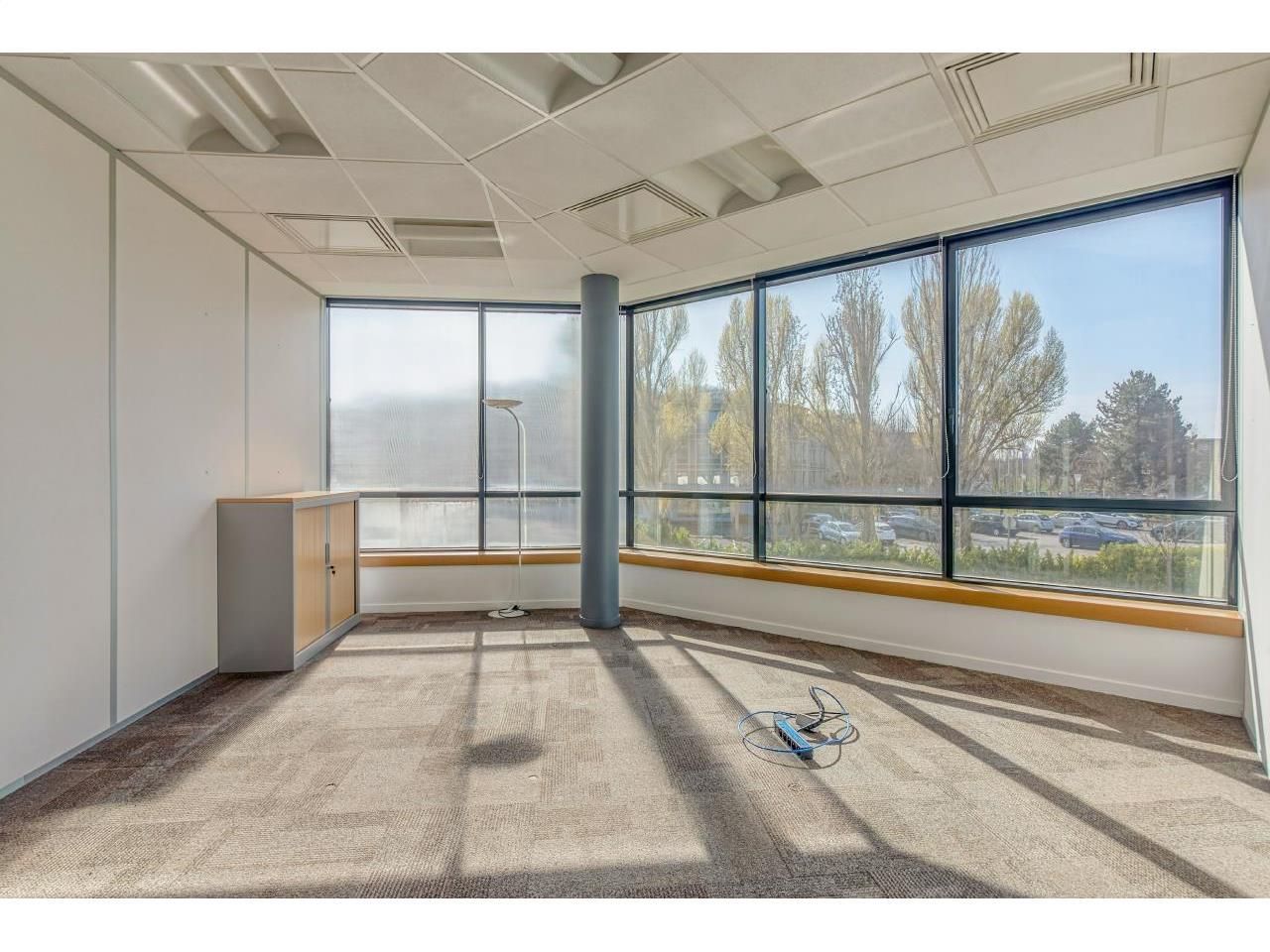 Location bureaux à Saint-aubin 91190