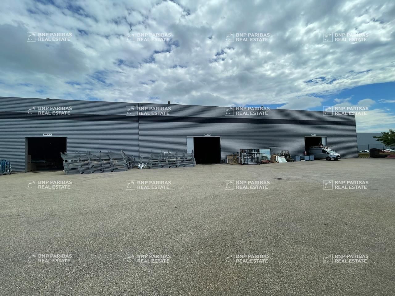 Vente Activité 8831 m² non divisibles 69440 Mornant