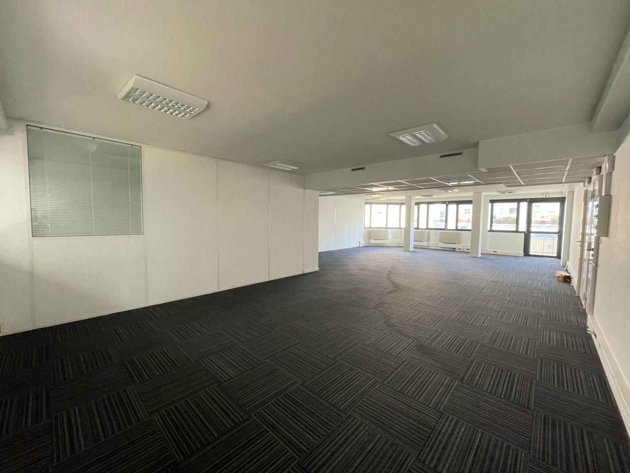 502 m² pour ce bureaux en location à Lyon