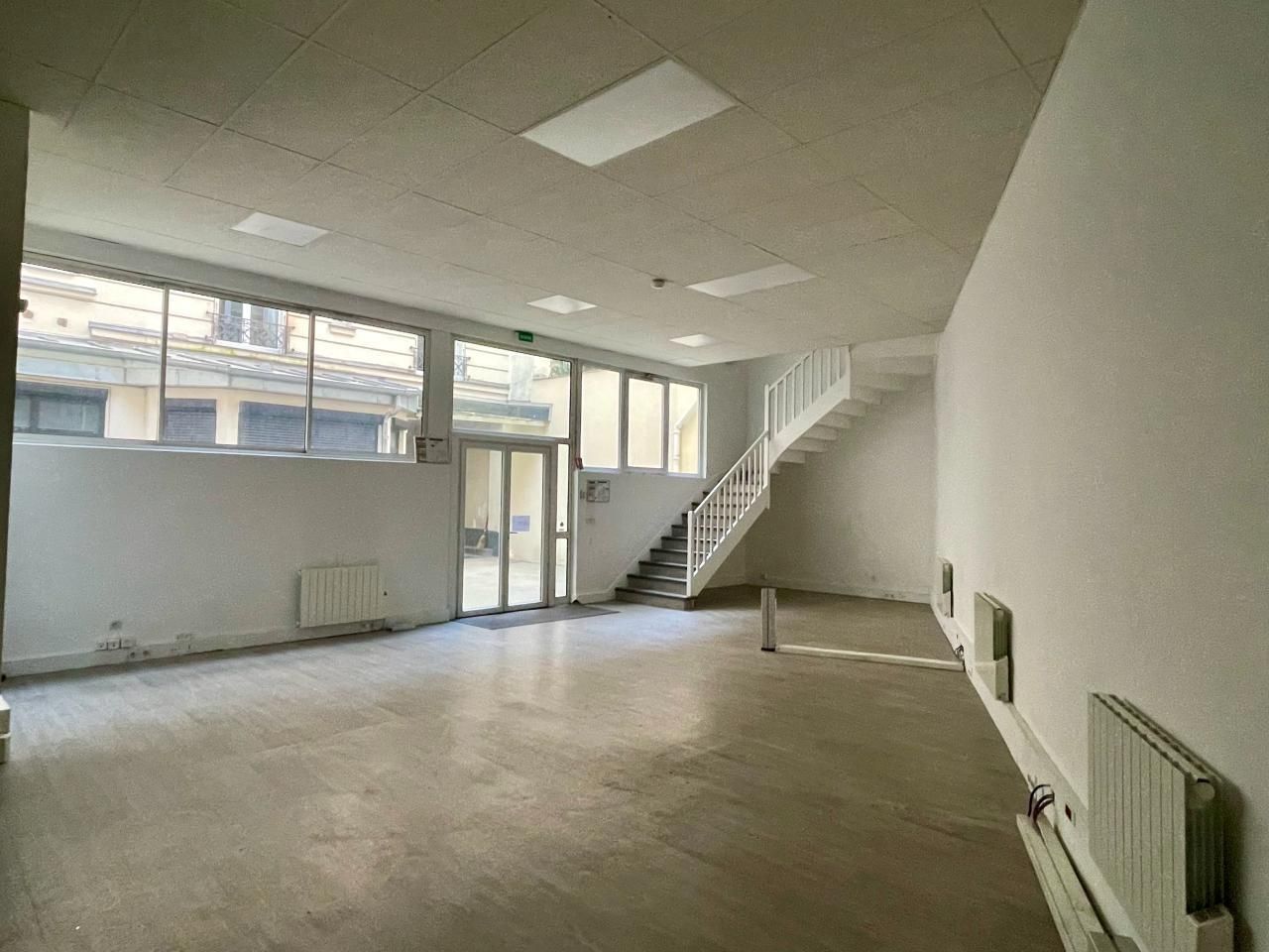 276 m² pour ce bureaux en location à Paris