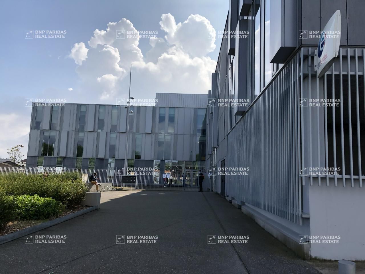 395.98 m² pour ce bureaux en location à Lille